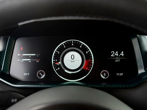 Used 2024 Aston Martin Valour RWD image 6