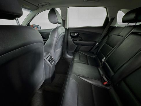 Used 2022 Kia Niro Touring Special Edition FWD image 23