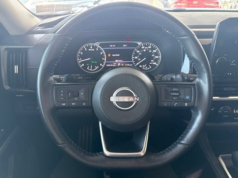 Used 2023 Nissan Pathfinder SL w/ Lighting Package (N92) AWD/4WD image 15