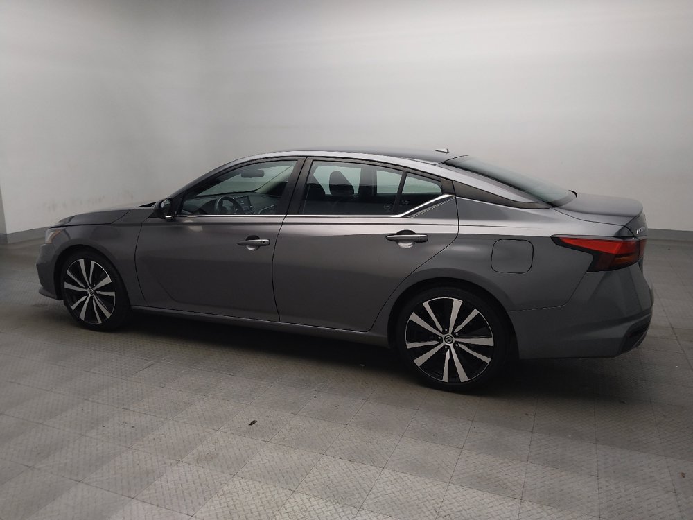 Used 2021 Nissan Altima 2.5 SR FWD image 3