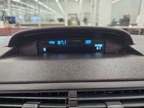 Used 2010 Ford Focus SE image 14