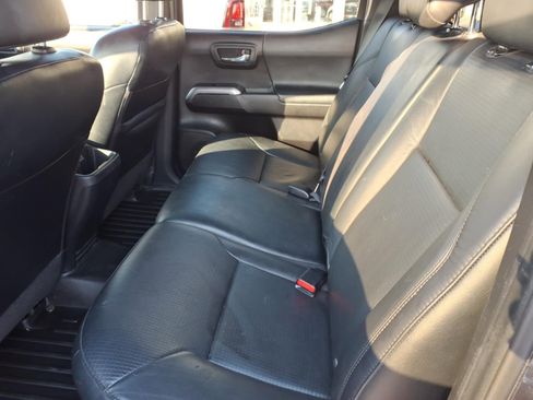 Used 2021 Toyota Tacoma Limited w/ Blackout Package (TMS) image 16