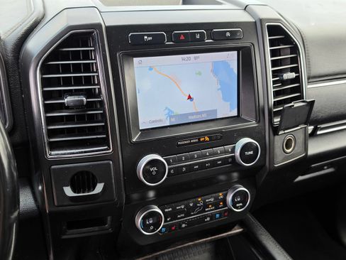 Used 2021 Ford Expedition Limited RWD image 9