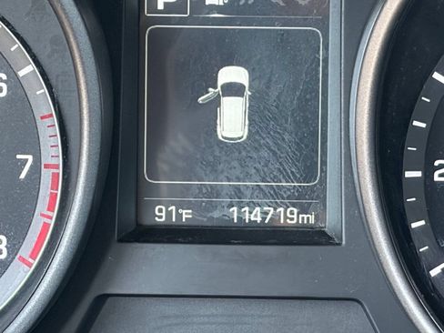 Used 2017 Hyundai Santa Fe Sport FWD image 33