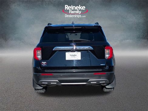 Used 2020 Ford Explorer XLT w/ Equipment Group 202A image 6