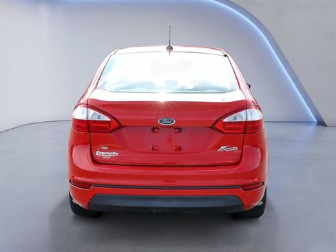 Used 2015 Ford Fiesta SE w/ Comfort Package FWD image 6