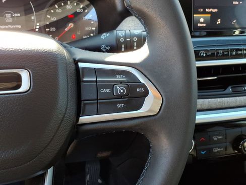 Used 2022 Jeep Compass Latitude image 19