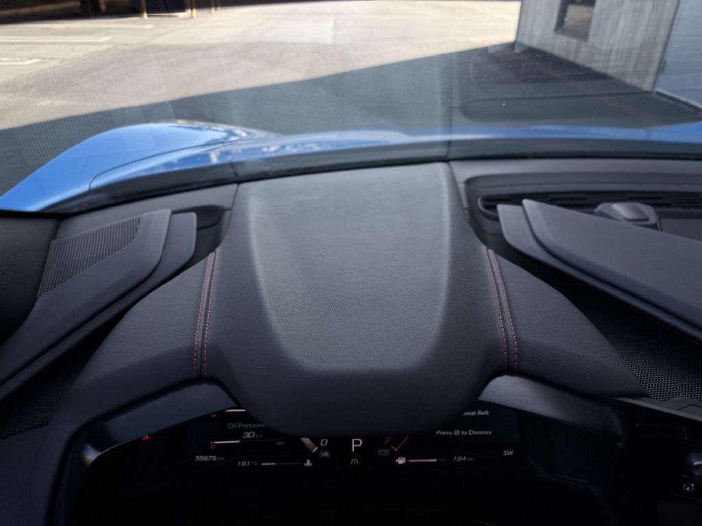 Used 2021 Chevrolet Corvette Stingray Convertible w/ 1LT RWD image 32