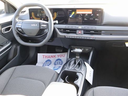 New 2025 Kia K4 LXS image 14