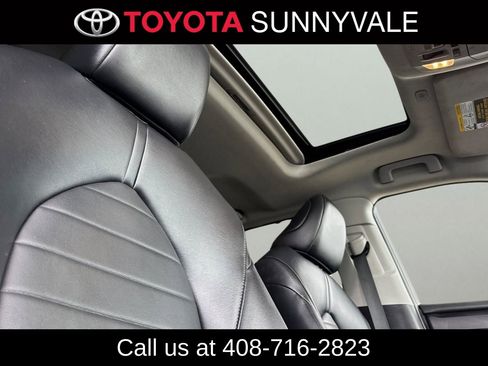 Used 2023 Toyota Highlander XLE FWD image 22