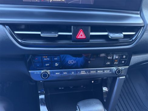 Used 2024 Kia Seltos EX image 13