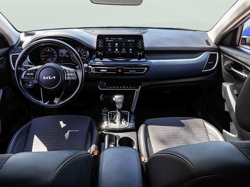 Used 2023 Kia Seltos S image 21