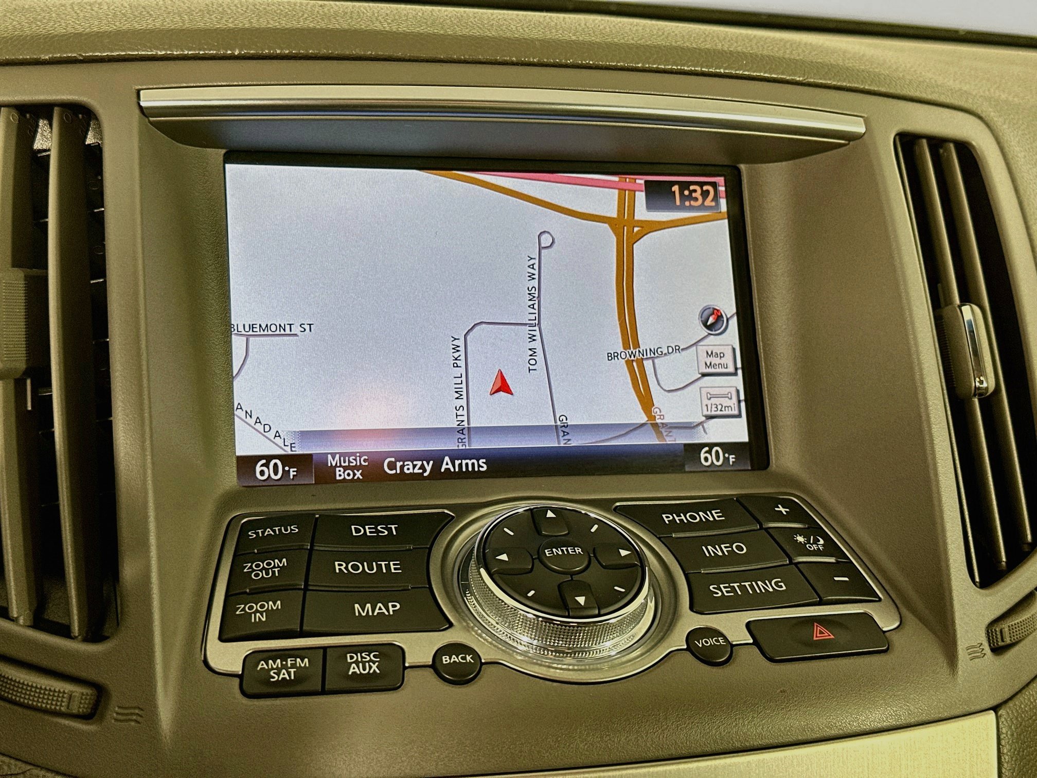 Used 2011 INFINITI G37 Journey w/ Sport Pkg - RWD image 21