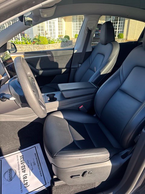 Used 2023 Tesla Model Y Long Range AWD/4WD image 17