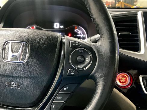 Used 2018 Honda Pilot Elite image 24