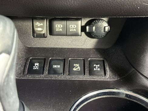 Used 2018 Toyota Highlander Limited Platinum image 36