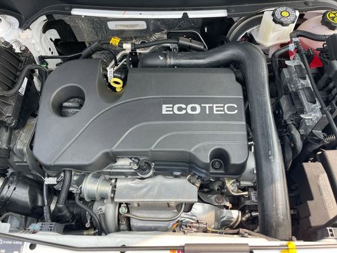 Used 2022 GMC Terrain SLE w/ Driver Convenience Package image 34