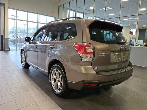 Used 2018 Subaru Forester 2.5i Touring w/ Popular Package #2 image 4