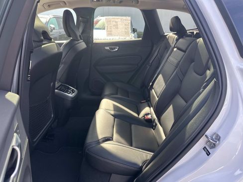 Certified 2021 Volvo XC60 T5 Inscription w/ Advanced Package image 23