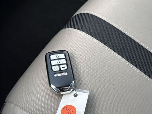 Used 2018 Honda Civic EX image 31