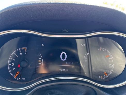 Used 2019 Jeep Grand Cherokee Altitude image 26