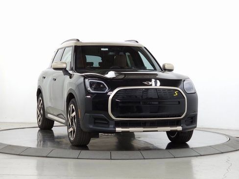 New 2025 MINI Cooper Countryman SE w/ Comfort Package Max image 1