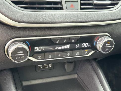 Used 2019 Nissan Altima 2.5 SV image 22