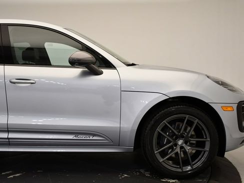 Certified 2026 Porsche Macan Turbo AWD/4WD image 15