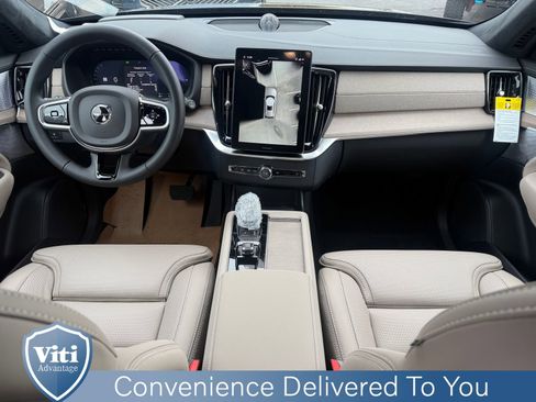 New 2026 Volvo XC90 T8 Ultra w/ Lounge Package AWD/4WD image 2
