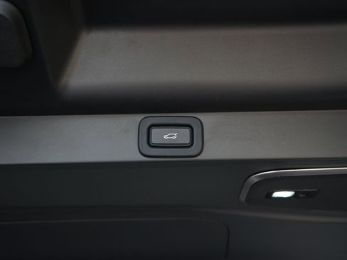 Used 2023 Land Rover Range Rover Autobiography image 31