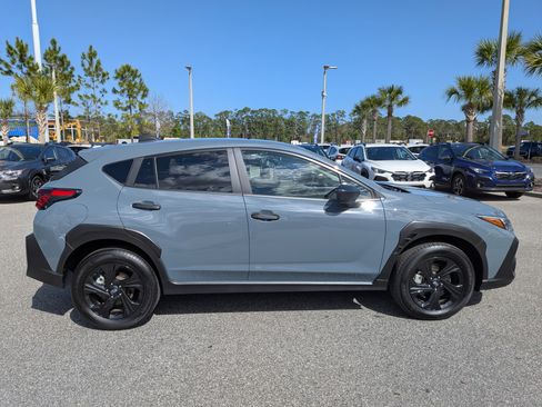 Used 2025 Subaru Crosstrek 2.0i image 3