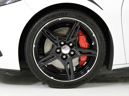 Used 2022 Chevrolet Corvette Stingray Premium Conv w/ Z51 Performance Package RWD image 20