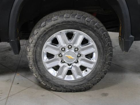 Used 2024 Chevrolet Silverado 2500 High Country w/ High Country Premium Package AWD/4WD image 21