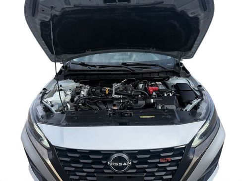 Used 2024 Nissan Altima 2.5 SR FWD image 18