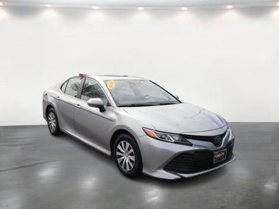 Used 2019 Toyota Camry LE w/ Sunroof Package