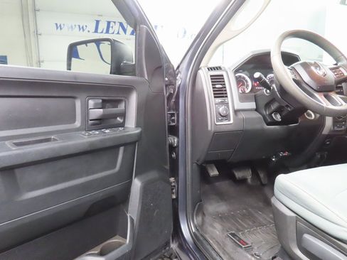 Used 2018 RAM 1500 Express w/ Express Value Package image 33