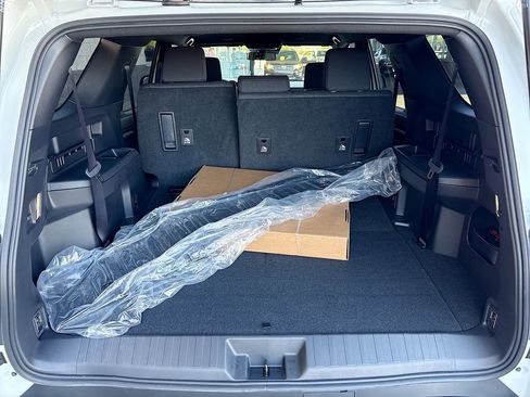 New 2026 Toyota 4Runner SR5 image 27