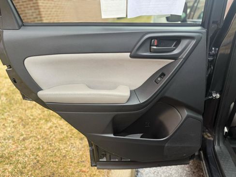 Used 2016 Subaru Forester 2.5i Premium w/ Popular Package #2 image 40