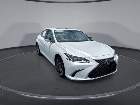 Used 2025 Lexus ES 350 w/ Premium Package FWD image 12