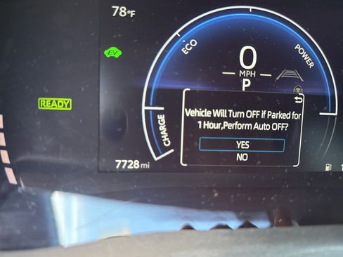 Used 2025 Toyota Camry SE w/ Convenience Package image 11