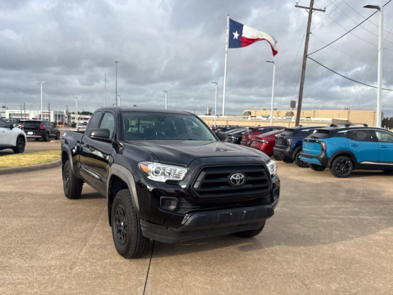 Used 2021 Toyota Tacoma SR w/ SX Package AWD/4WD image 3