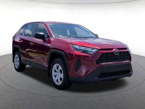 Used 2024 Toyota RAV4 LE FWD image 8