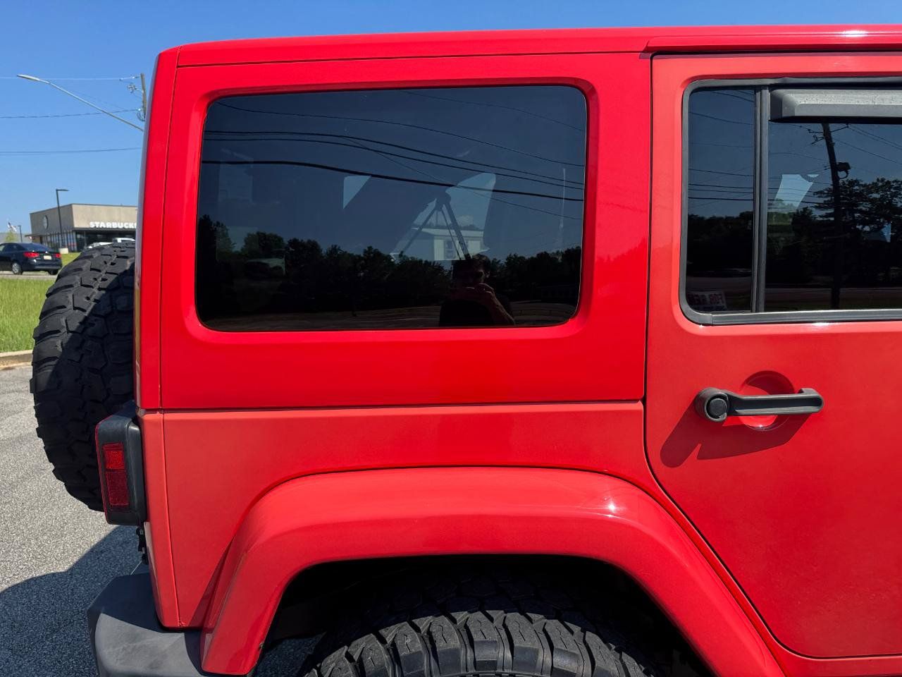 Used 2013 Jeep Wrangler Unlimited Sahara w/ Connectivity Group AWD/4WD image 15