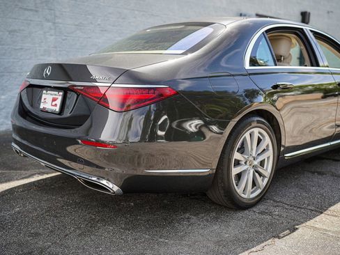 Used 2022 Mercedes-Benz S 500 4MATIC image 15