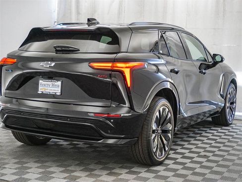 New 2026 Chevrolet Blazer EV RS image 8
