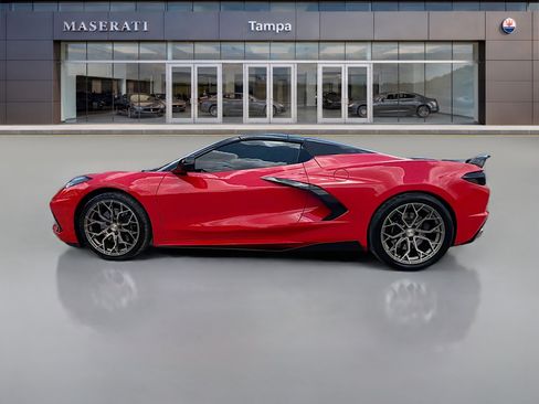 Used 2021 Chevrolet Corvette Stingray Convertible w/ Z51 Performance Package RWD image 6