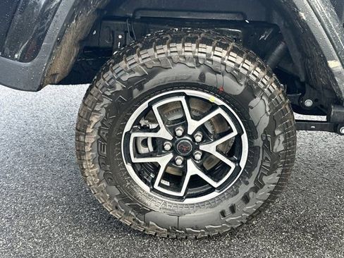 New 2026 Jeep Gladiator Rubicon image 18