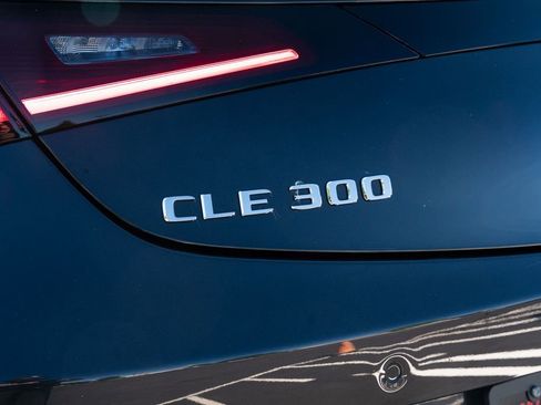 Used 2024 Mercedes-Benz CLE 300 4MATIC Coupe image 22