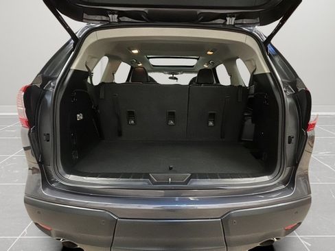 Used 2022 Subaru Ascent Limited w/ Technology Package image 35