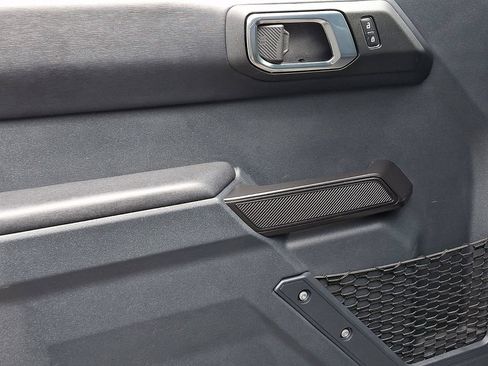 Certified 2025 Ford Bronco Badlands AWD/4WD image 13